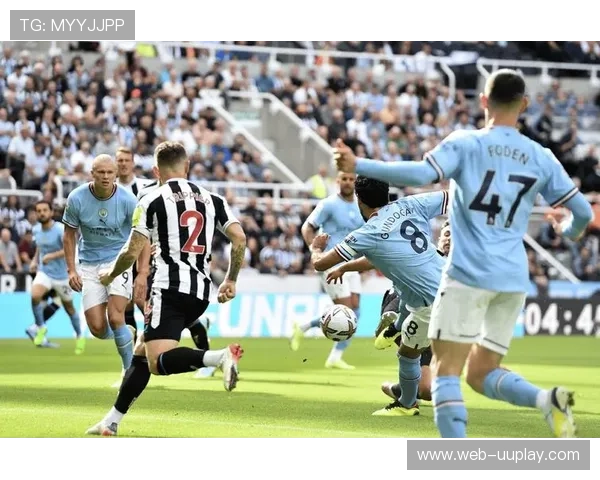 纽卡斯尔联3-0完胜埃因霍温，主场狂轰三球重燃晋级希望